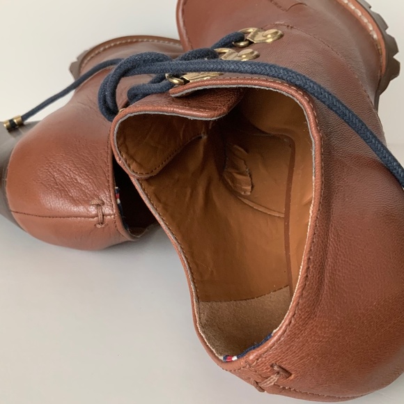 Tommy Hilfiger Middlebury Bootie 8M, block heel. - Picture 8 of 11